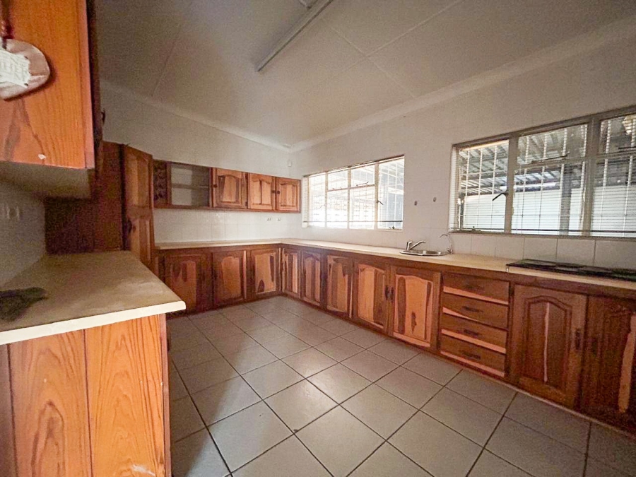 4 Bedroom Property for Sale in Parys Free State